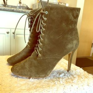 Laced up suede and leather ankle boots!